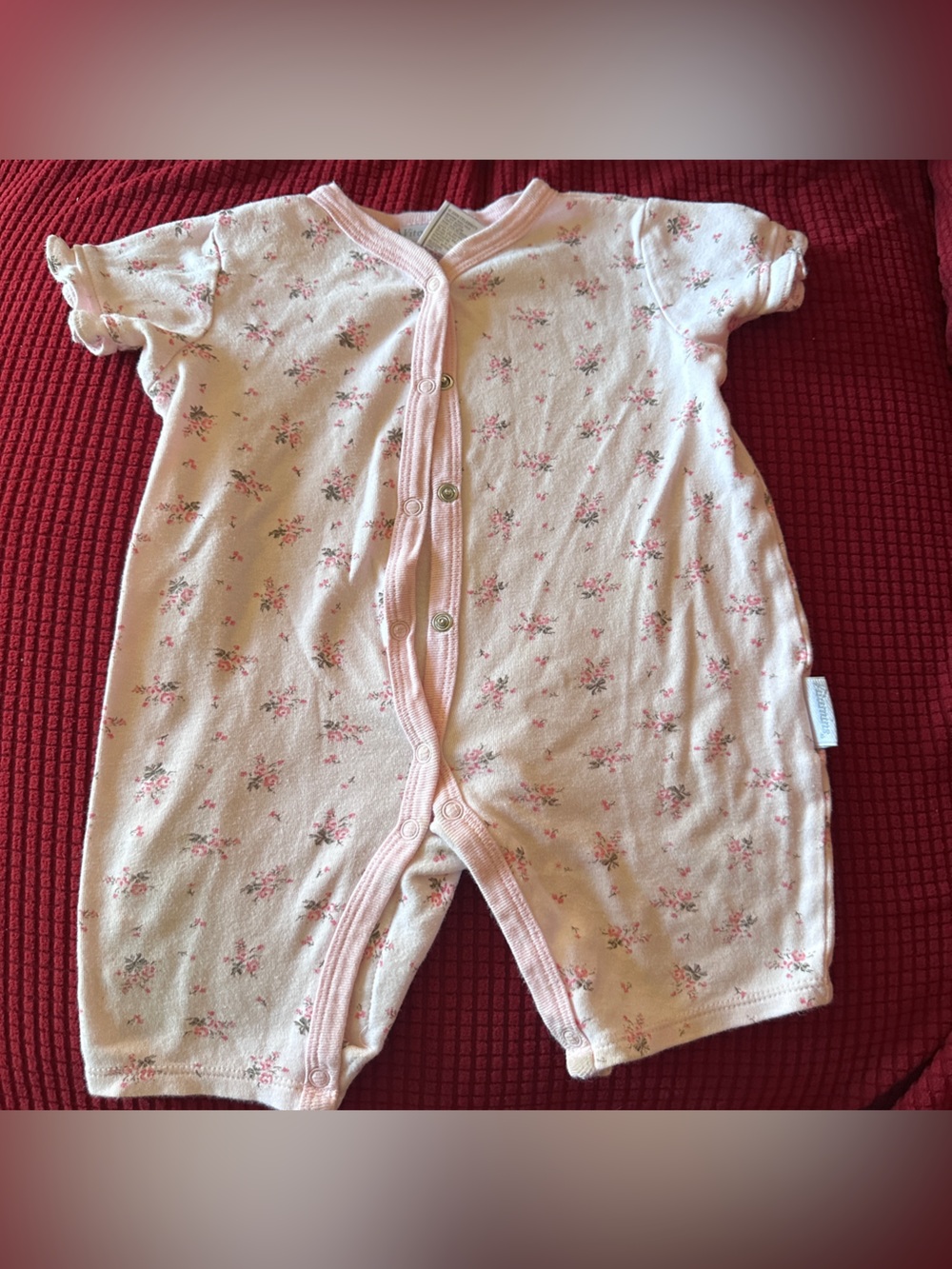 Vitamins baby Pink floral romper vguc, size 6M